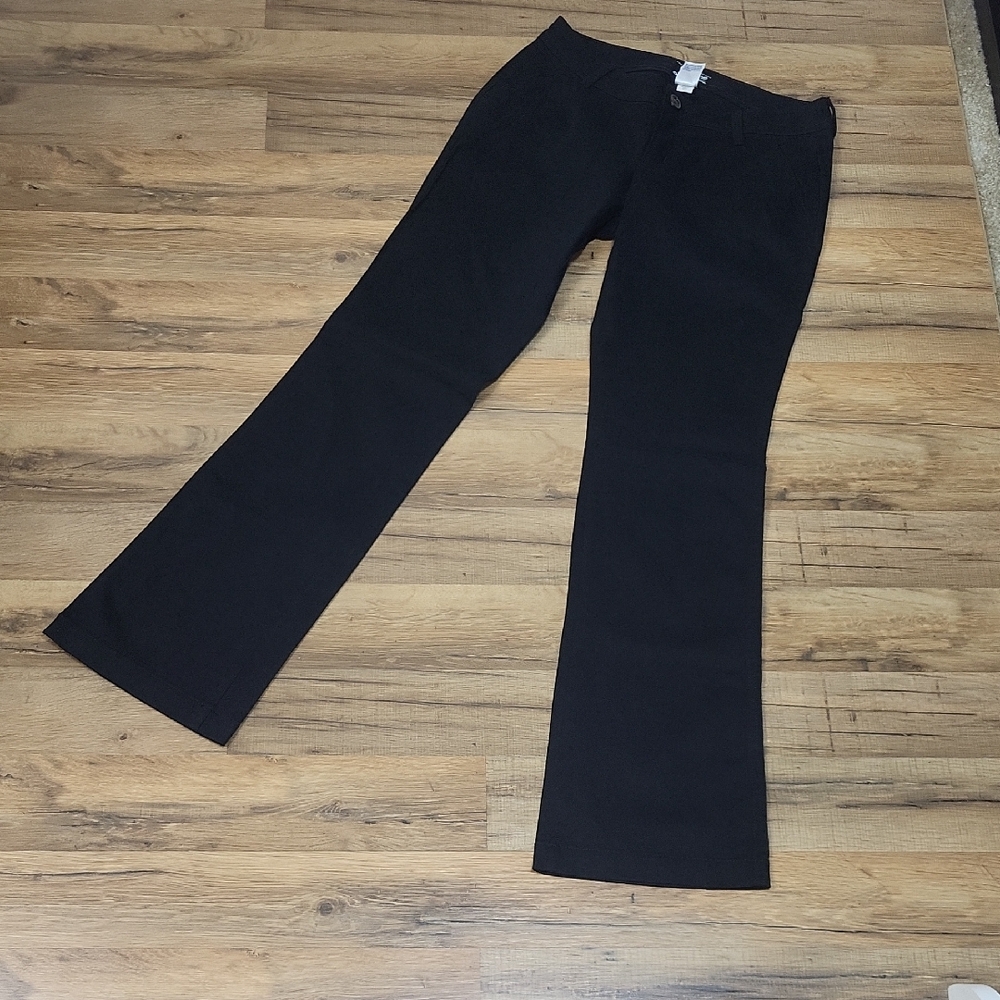 OLD NAVY The Diva Everday Boot-Cut The Khaki Black Jack Long  Pants
